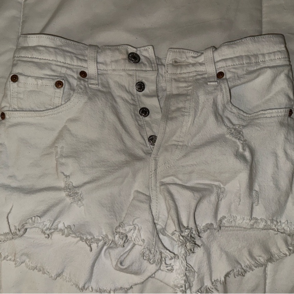 Levi's White Jean Shorts Distressed Frayed Hem